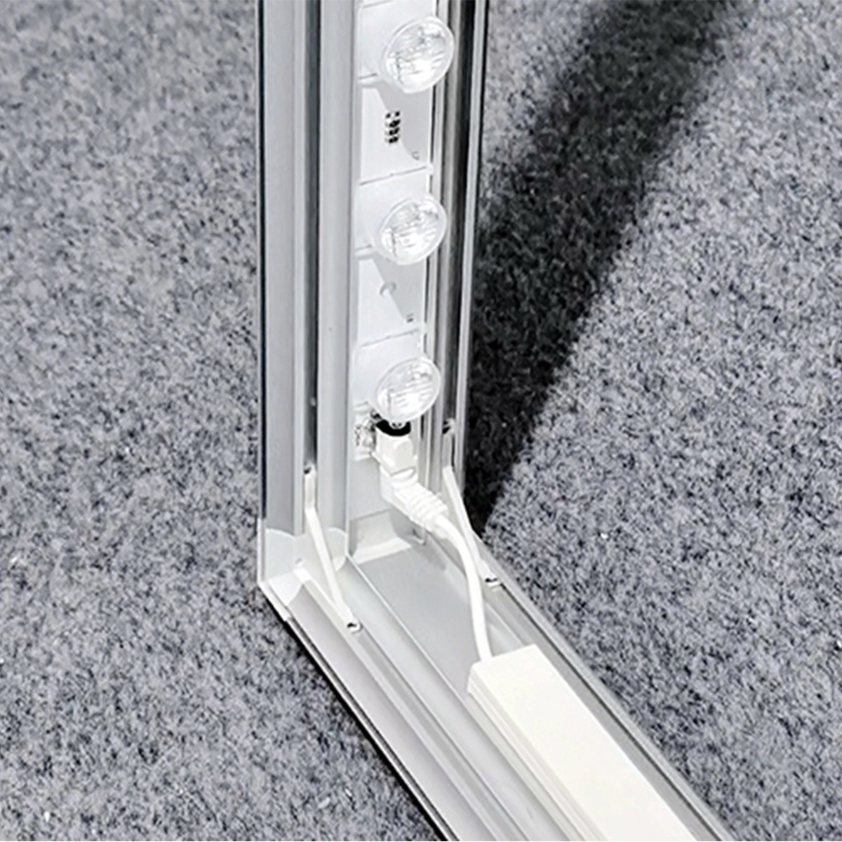 65mm SEG Slim Free Standing Lightbox E99A01